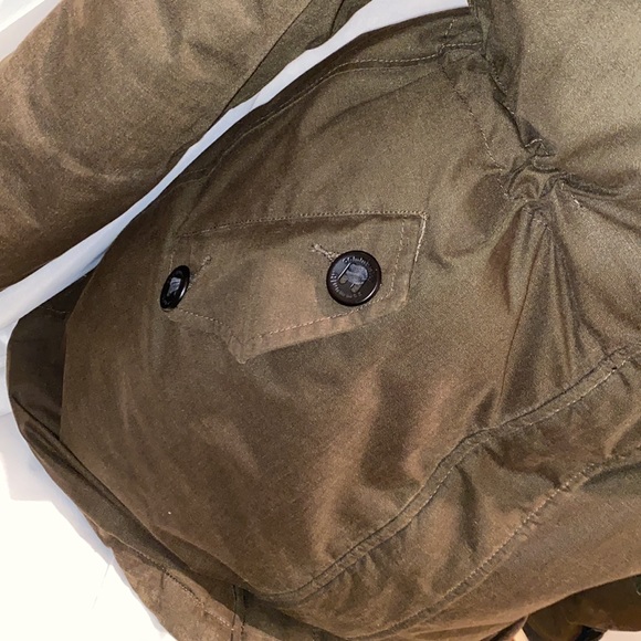 LIKE NEW ARITZIA COMMUNITY PARKA - Picture 8 of 13